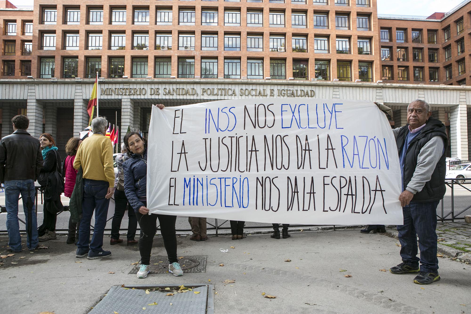 Afectados por el INSS frente al Ministerio de Sanidad